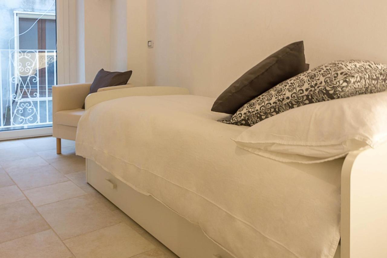 G25 Guesthouse Монополи Екстериор снимка